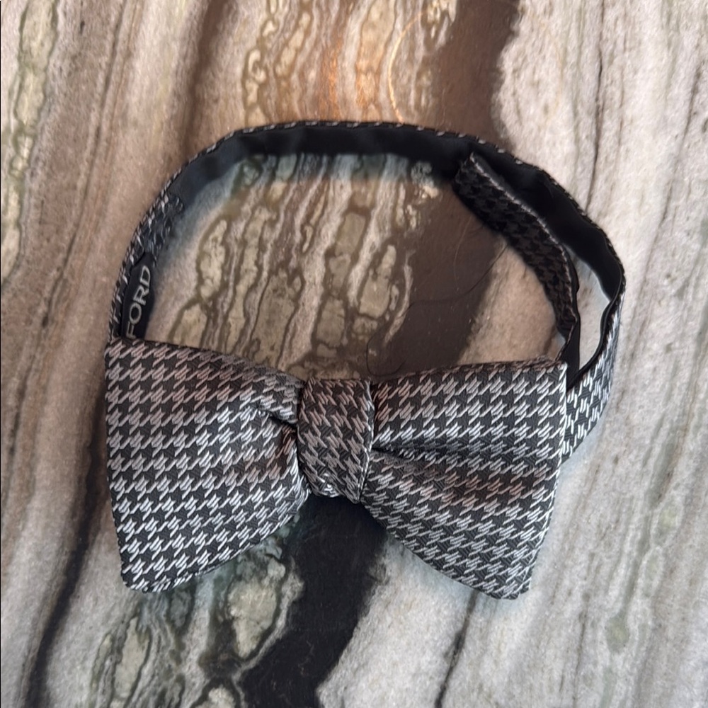 Tom Ford Black and Gray Houndstooth Tie - Ovserdized